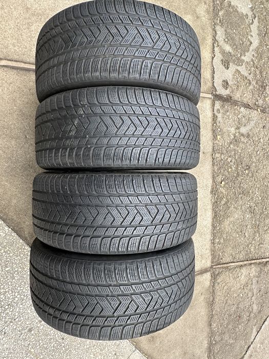 285/45/20 112 V Pirelli Scorpion Winter