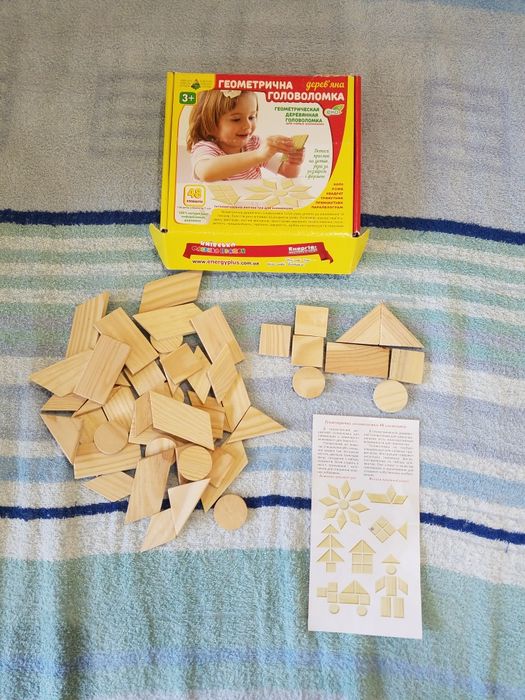 Геометрическая деревянная головоломка