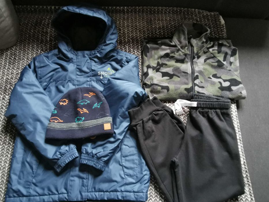 Zestaw jesienno-zimowy, kurtka, polar i spodnie dresowe - rozm 128