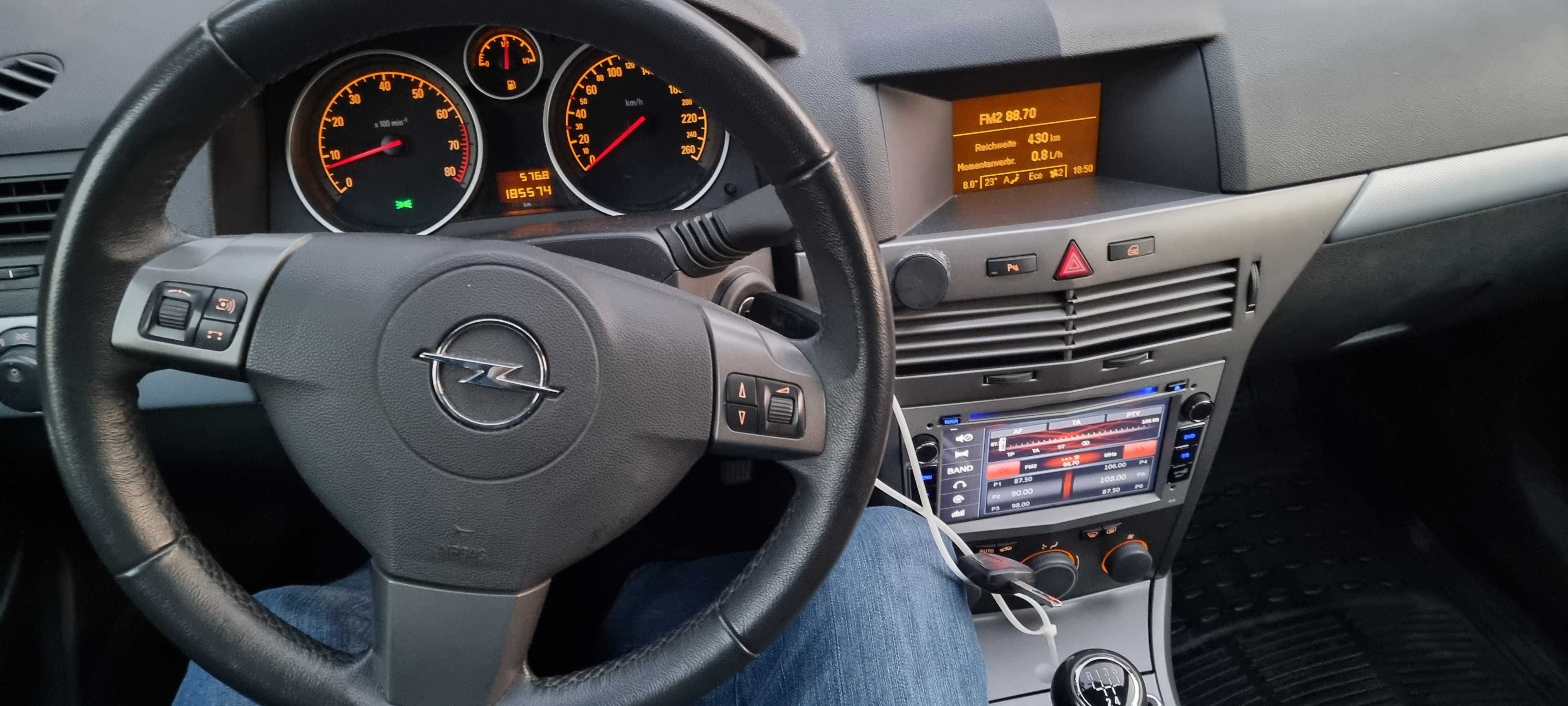 Opel Astra H GTC 1.6 nawi,klima, 105 KM, TÜV do 09.2025
