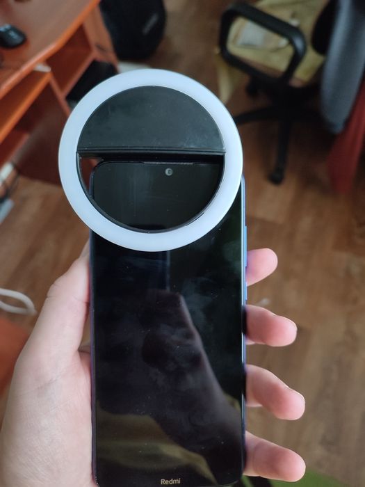 Підсвітка на селфі камеру