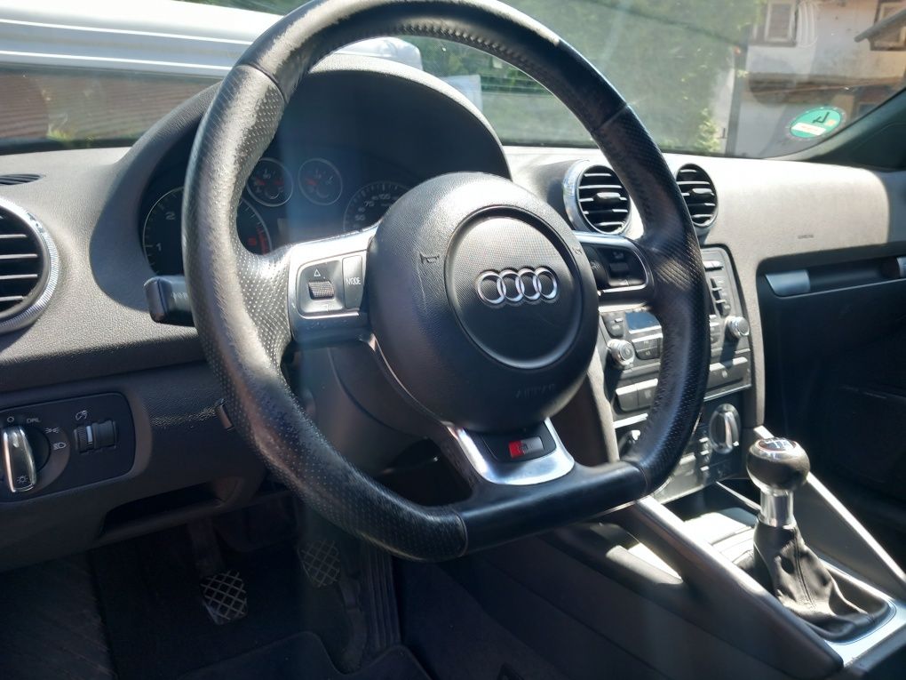 Audi A3 8p Lifting  S-line Sportback 20 tdi 170pss Quattro lledy  Bix
