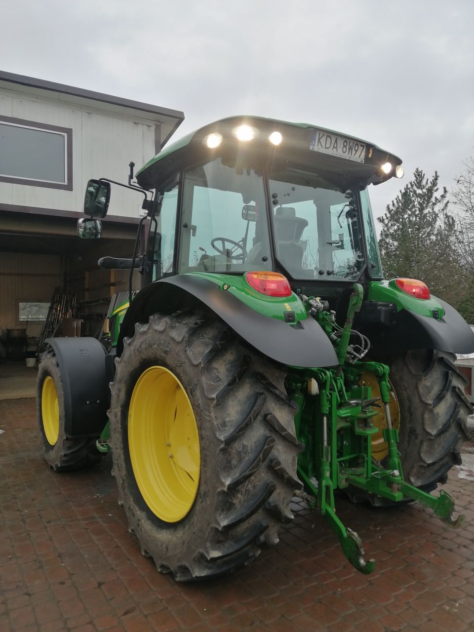 John deere 5090R 120 km netto