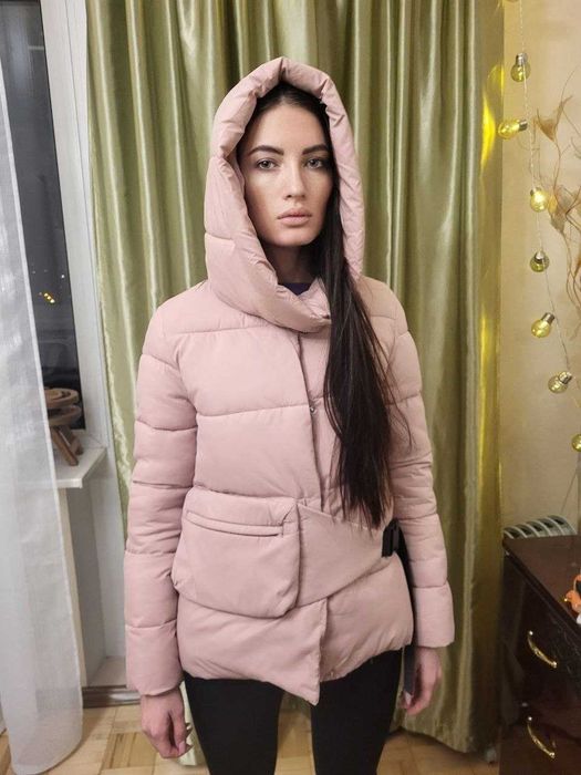 Жіноча коротка зимова куртка з капюшоном | Розмір S