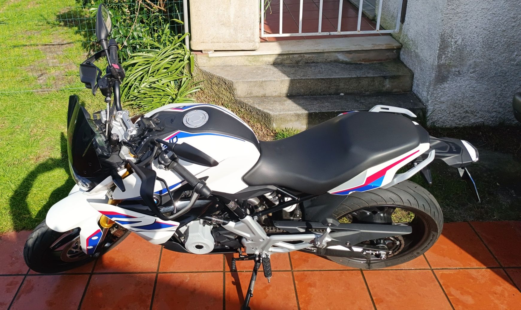 BMW G310R pouco uso