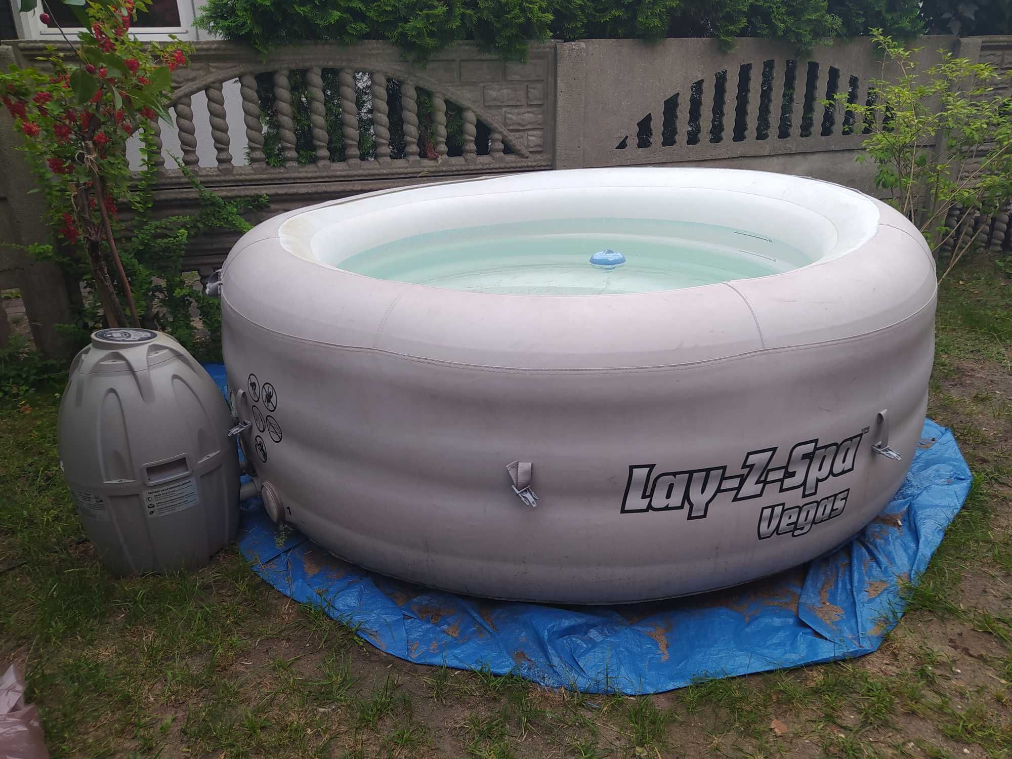 Jacuzzi z pompą używane