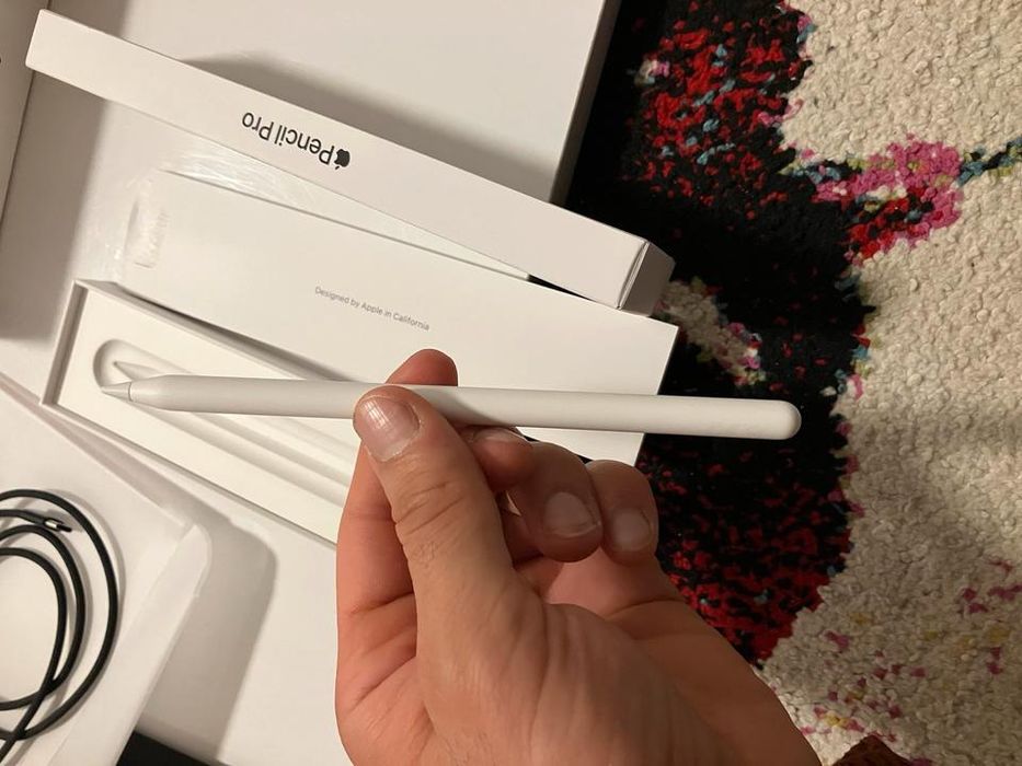iPad Pro 13" M4 - 256 GB Wi-Fi + Apple Pencil Pro + Teclado