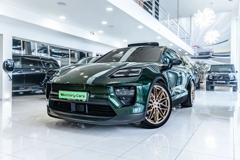 Porsche Macan / F.Vat 23% / Exclusive Manufaktur / Oak Green / Chrono / RS Spyder !