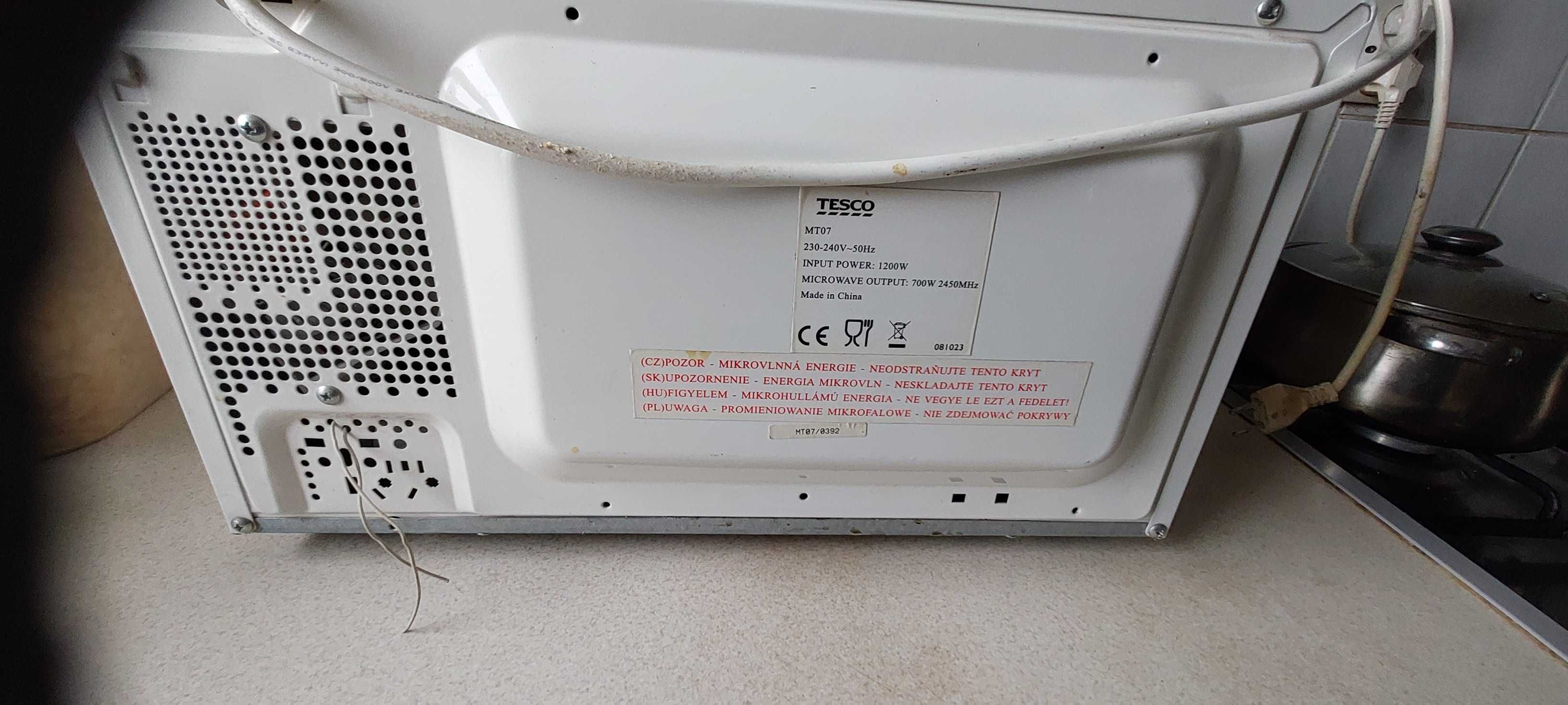 Kuchenka Mikrofalowa 700w