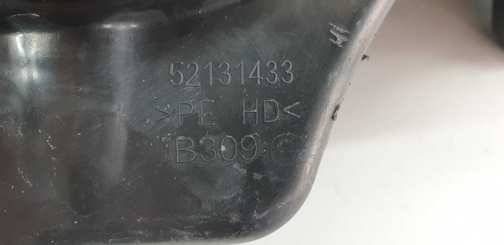 Zbiornik adblue mocznik bak Fiat Doblo II lift Demontaż (autoabc2006)