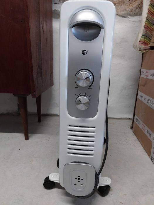 Aquecedor a óleo. Como novo.