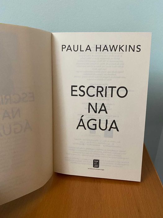 Escrito na Água - Paula Hawkins