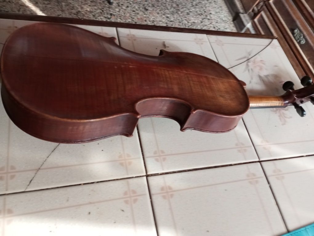 Violino antigo bom estado patine original