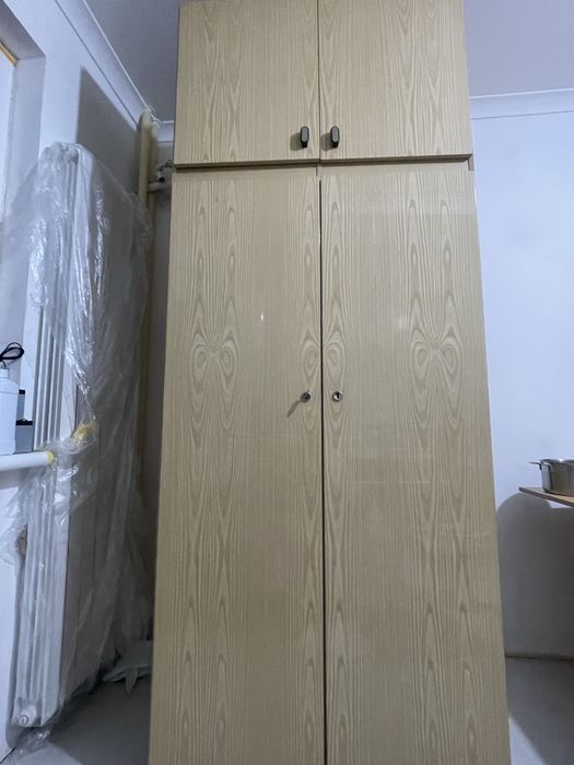 Шкаф з антрісолем 2 штуки .