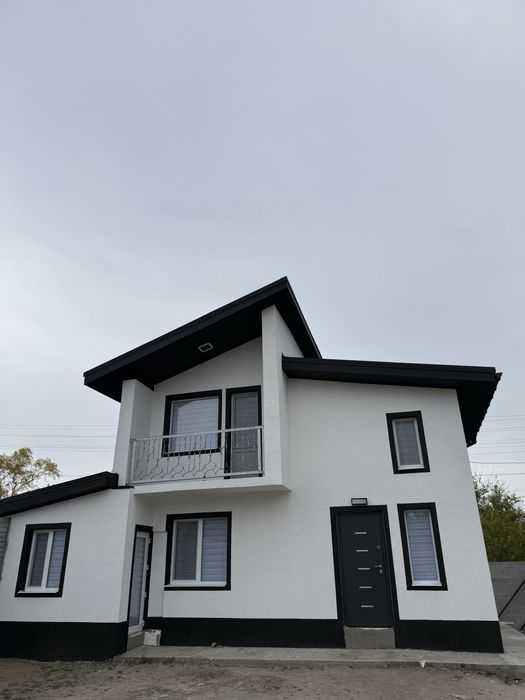 Продам новый  Дом район чайки