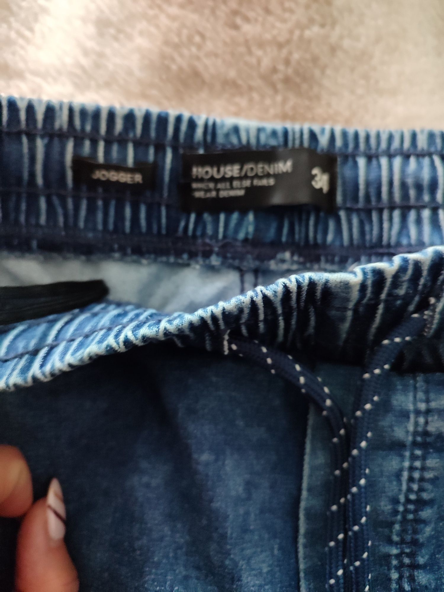 Jeansy Joggers House