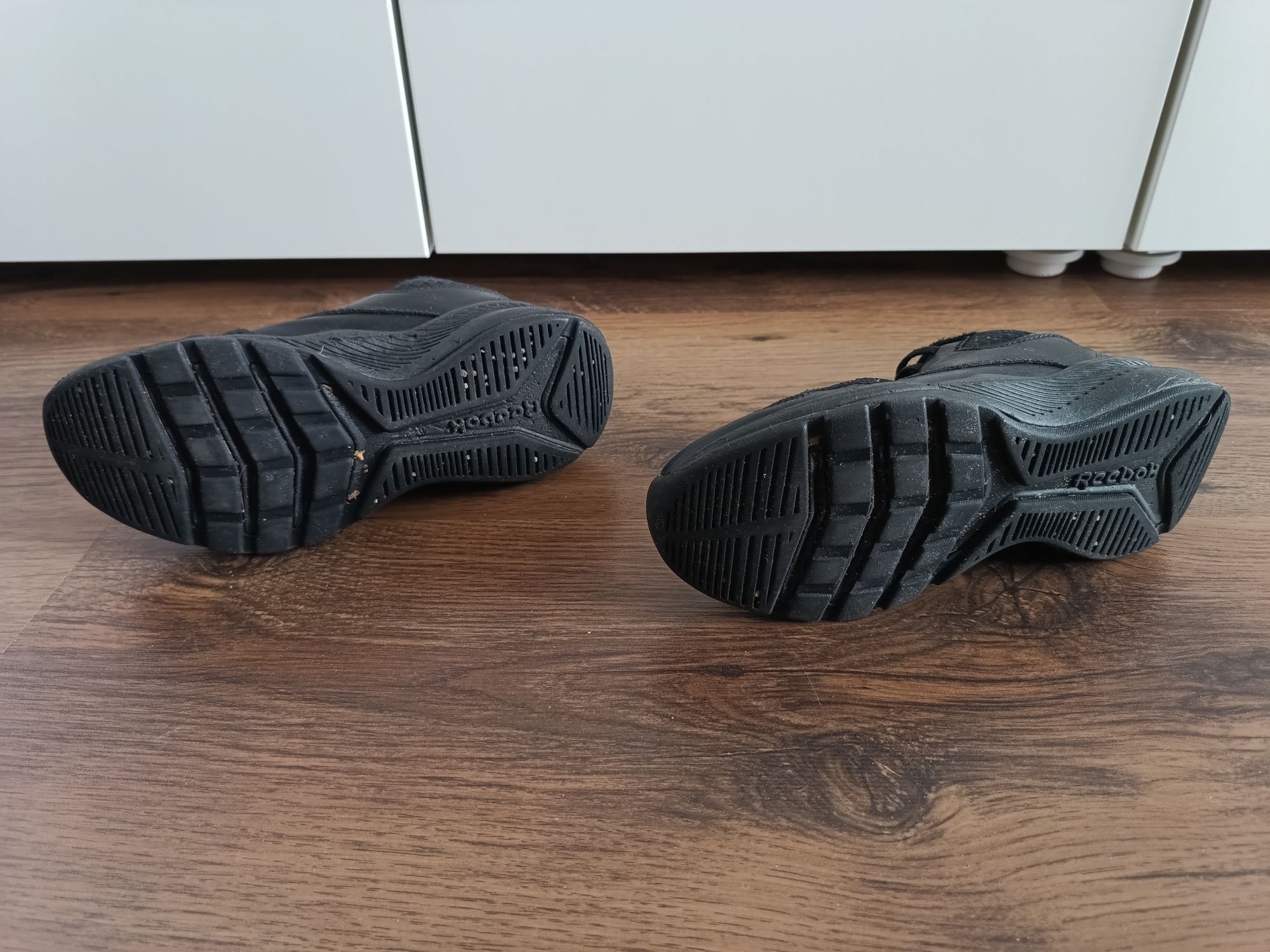 Buty Reebok rozmiar 31 wkładka 20,5 cm czarne w dobrym stanie Poznań