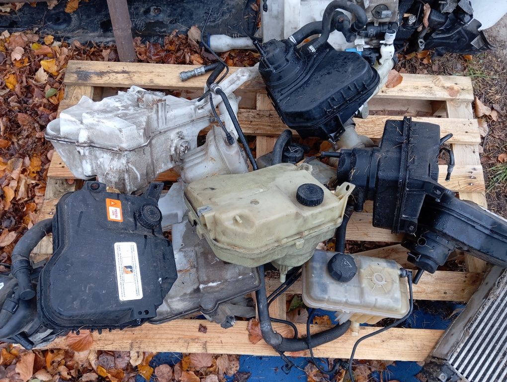Zbiorniczek płynu wspomagania lds citroen C5 x7 III