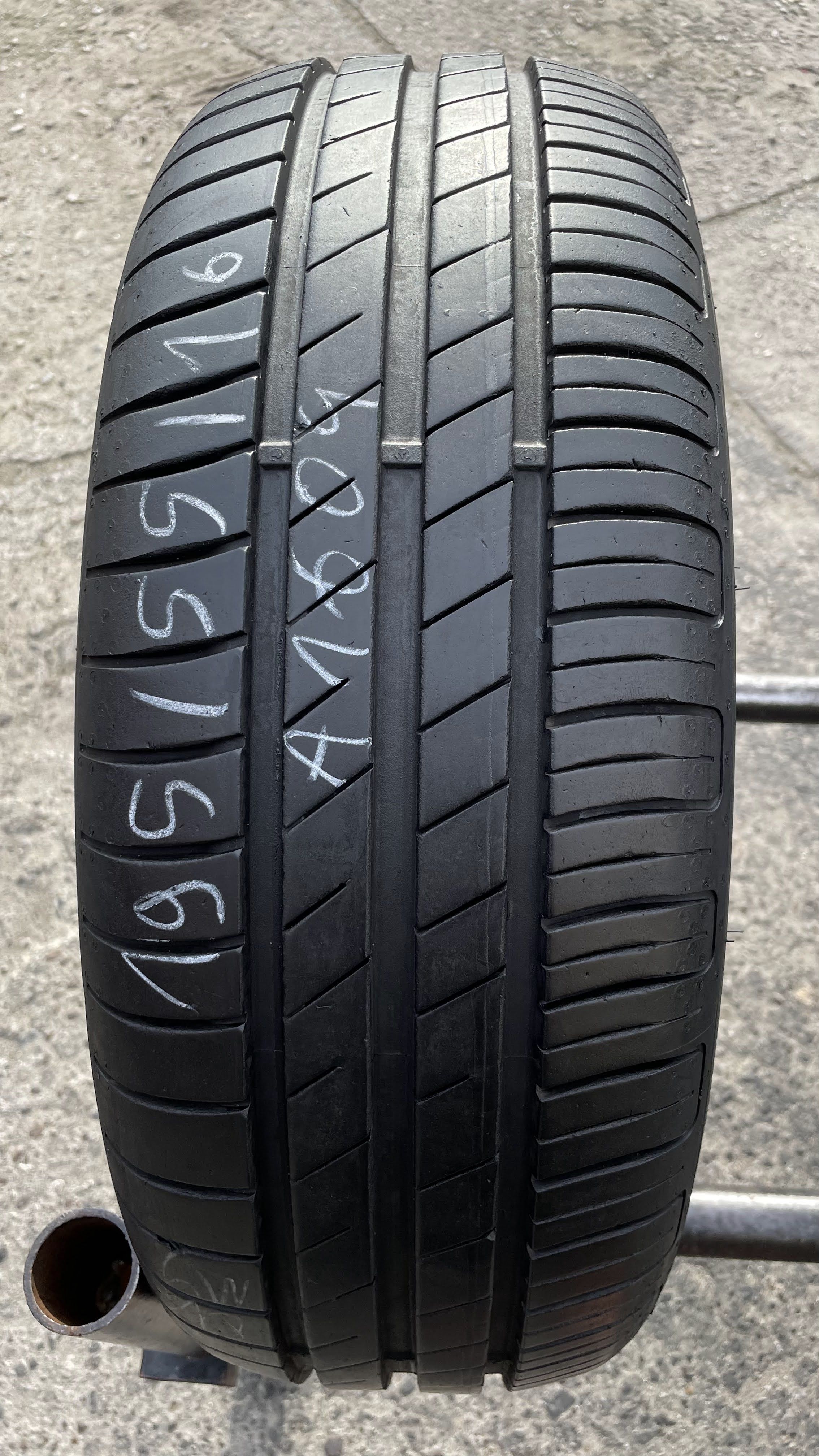 195/55/16 Goodyear Efficient Grip Performance 87W