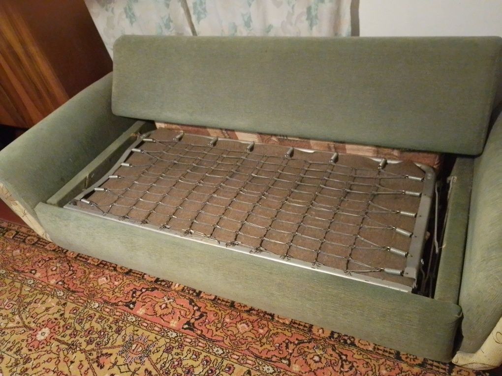 Продам розкладний диван