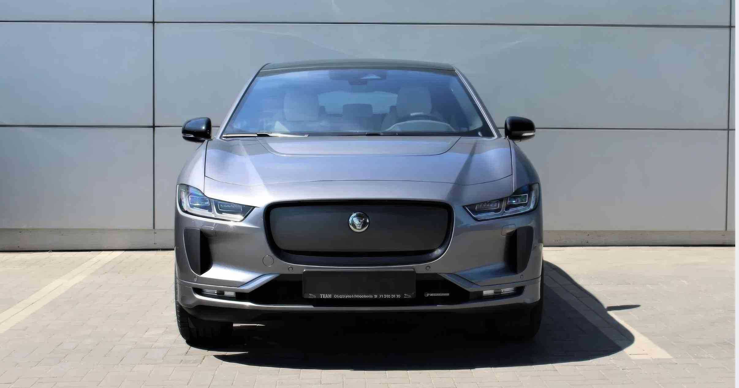 Jaguar I-Pace EV400