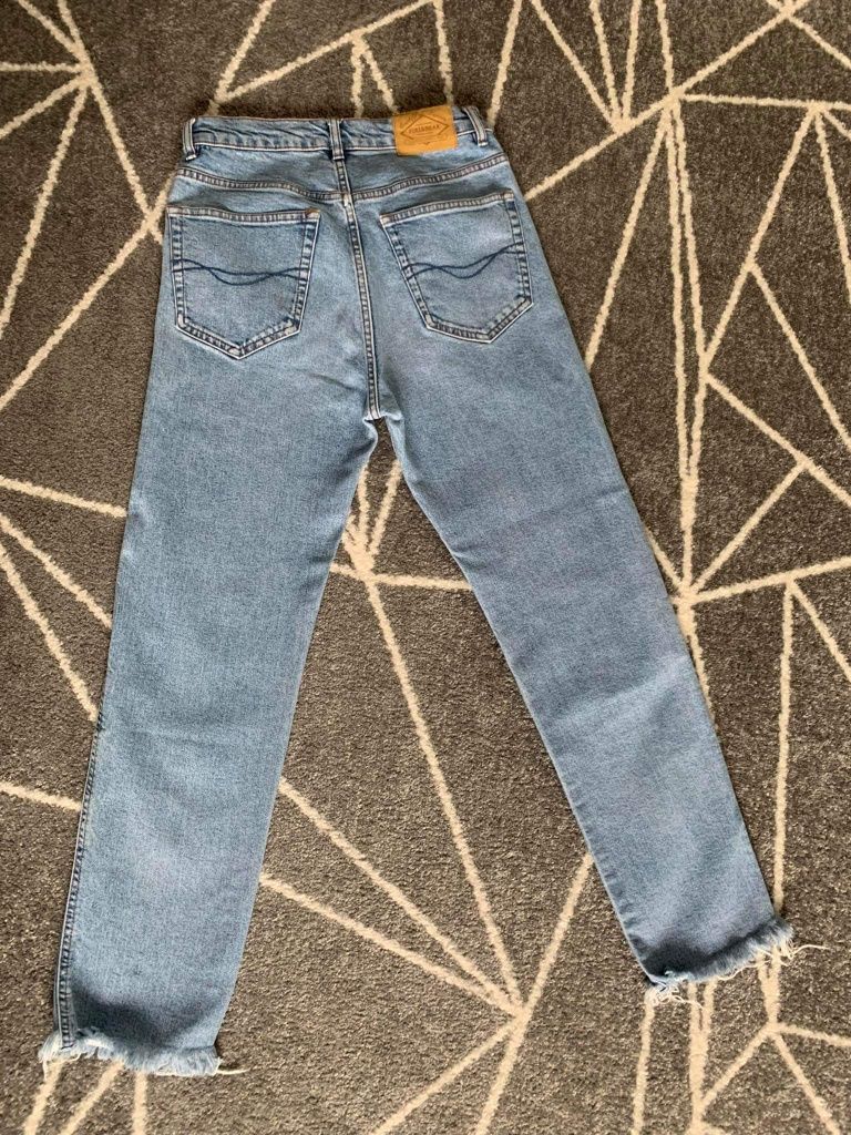 Pull&Bear jeansy, r 36