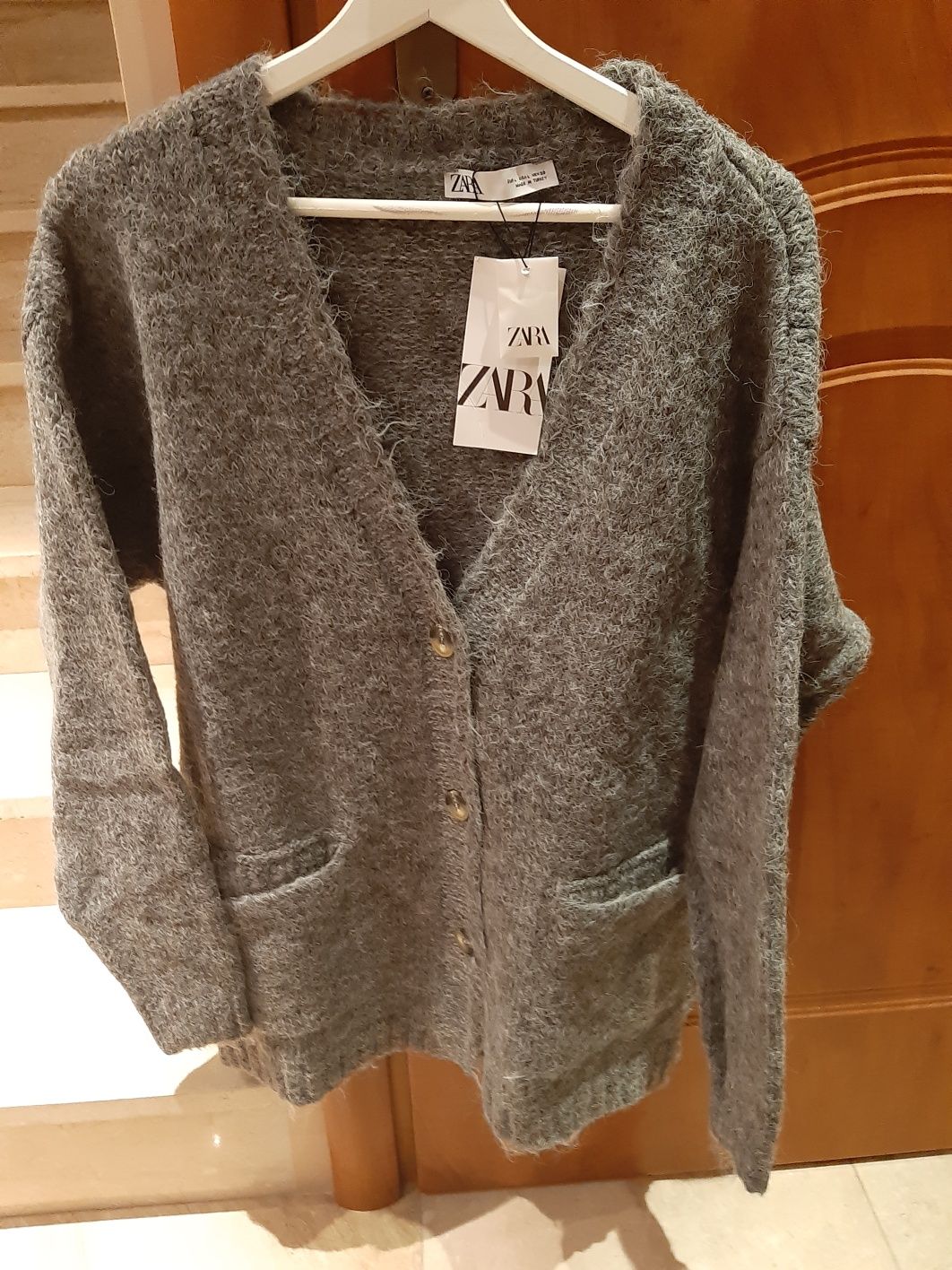 Sweter Zara L dlugi szary sweterek damski glamour tkmaxx kolekcja limi