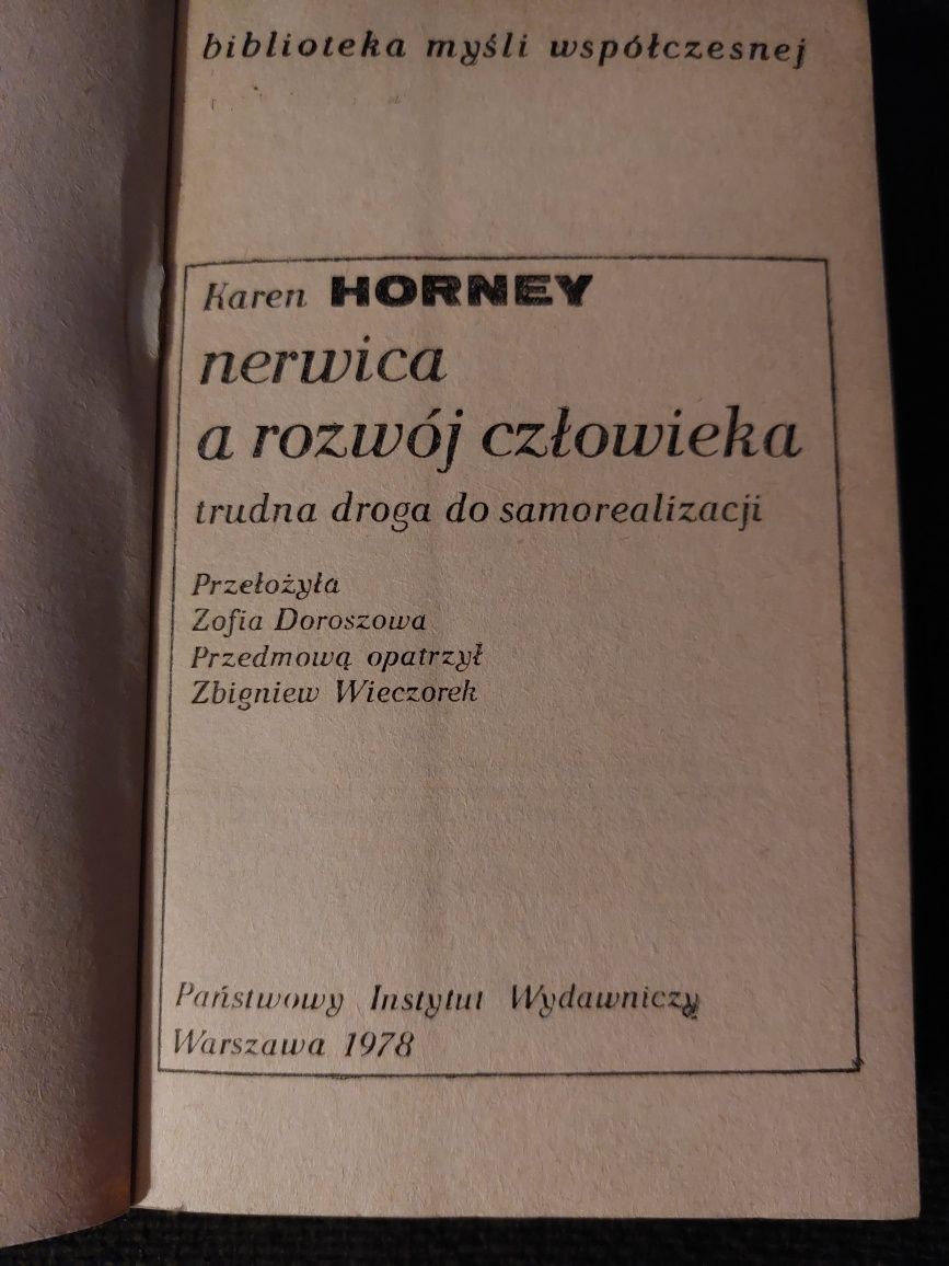 (psychologia,psychiatria) Nerwica a rozwój człowieka Karen HORNEY