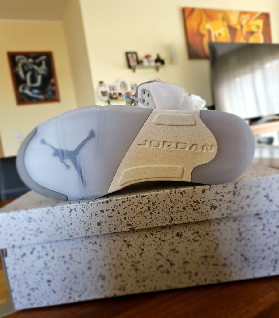 Jordan 5 tamanho 42.5