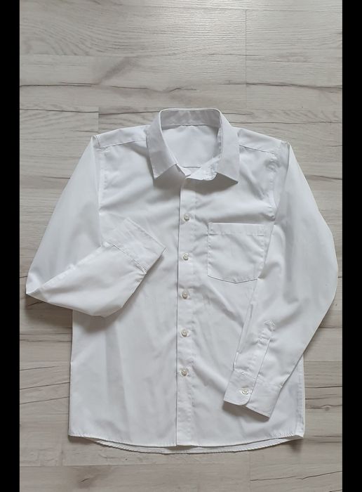 Sprzedam koszule dziecięcą. Stan bardzo dobry