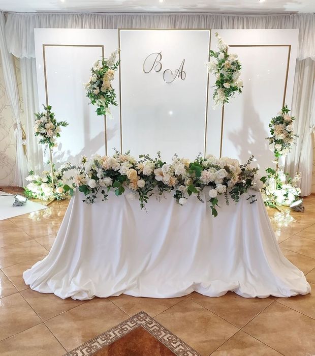 Весільна арка,фотозона квіти