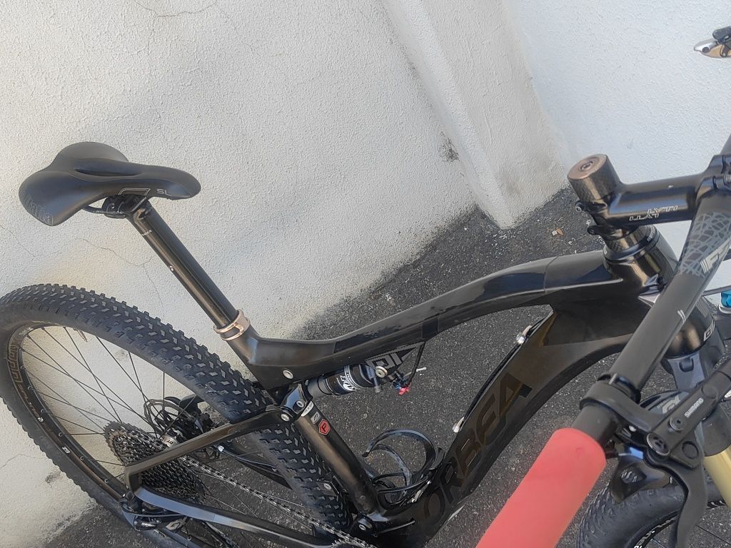 Orbea OIZ Carbono sem retomas
Tamanho M 
Transmissão GX 12v
suspensão