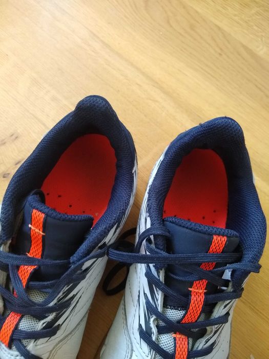 Buty 38 Kipsta do piłki halówki Eskudo Imviso