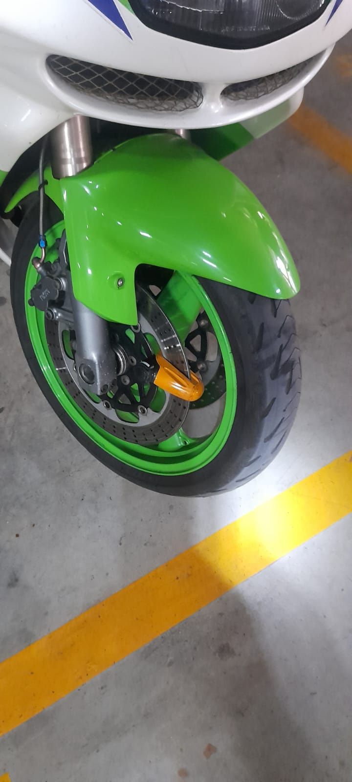 Kawasaki ninja 2r 9r