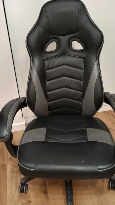 Fotel gamingowy biurko obracany