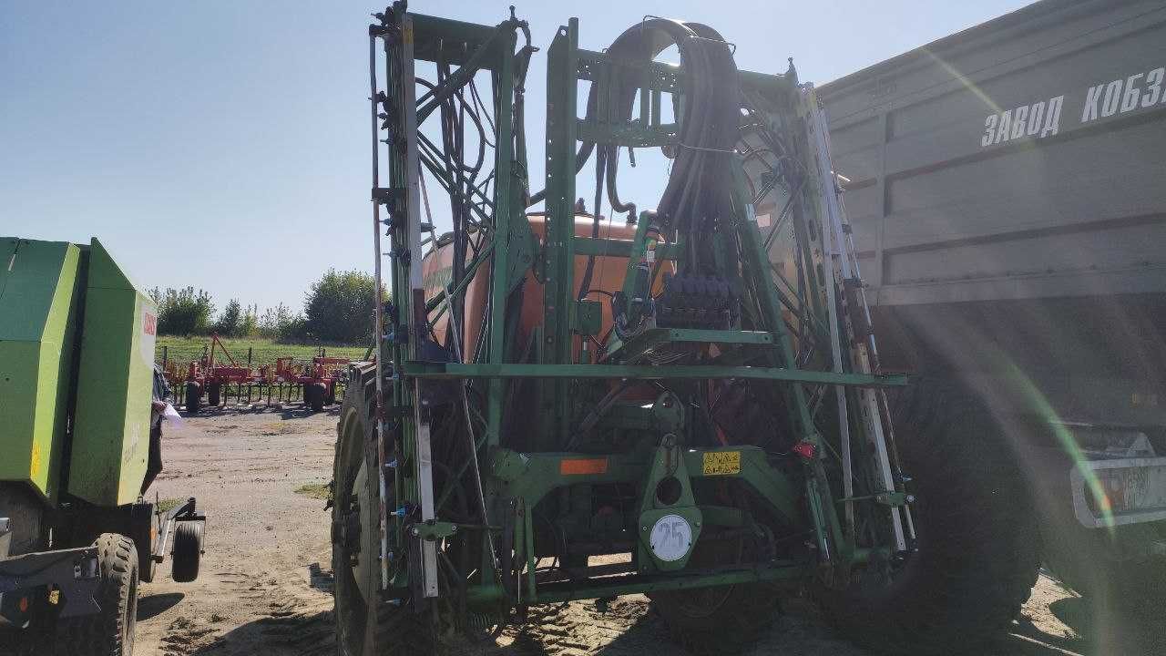 Продається Обприскувачі Amazone-24