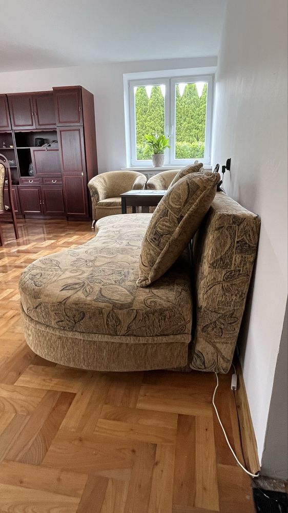 Sprzedam stół, krzesła, sofę, fotele, meblościankę