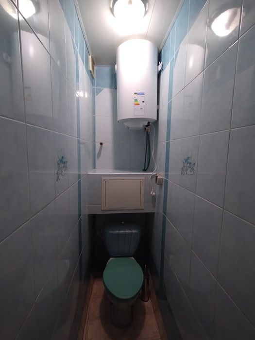 Сдам 2 КВ.по ул.Лахтинская(район кургана)4/5.4000+к.у.