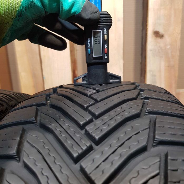 Michelin Alpin 6 215/55/17 7-5.5мм Шини Зимові (4шт) з Європи б/в Р17
