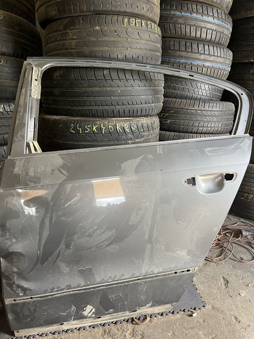 Продам двері і крило під відновлення пассат б6