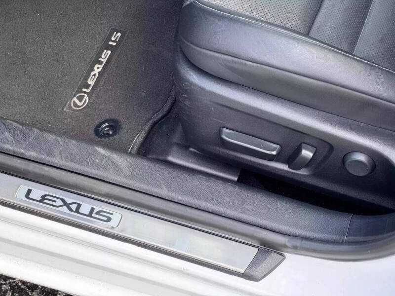 2020 Lexus IS 300