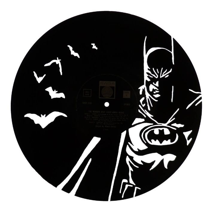 Silhueta decorativa Batman feita de um disco de vinil LP