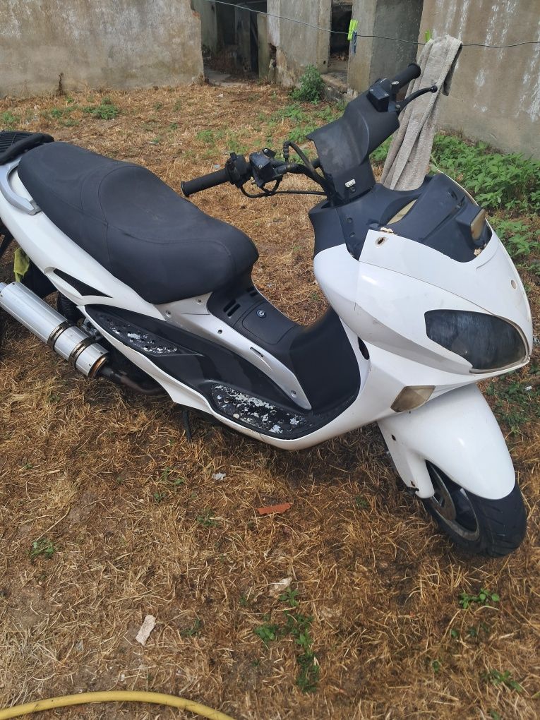 Motas para peças