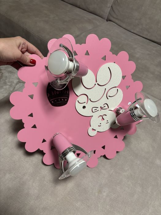 Люстра в дитячу кімнату