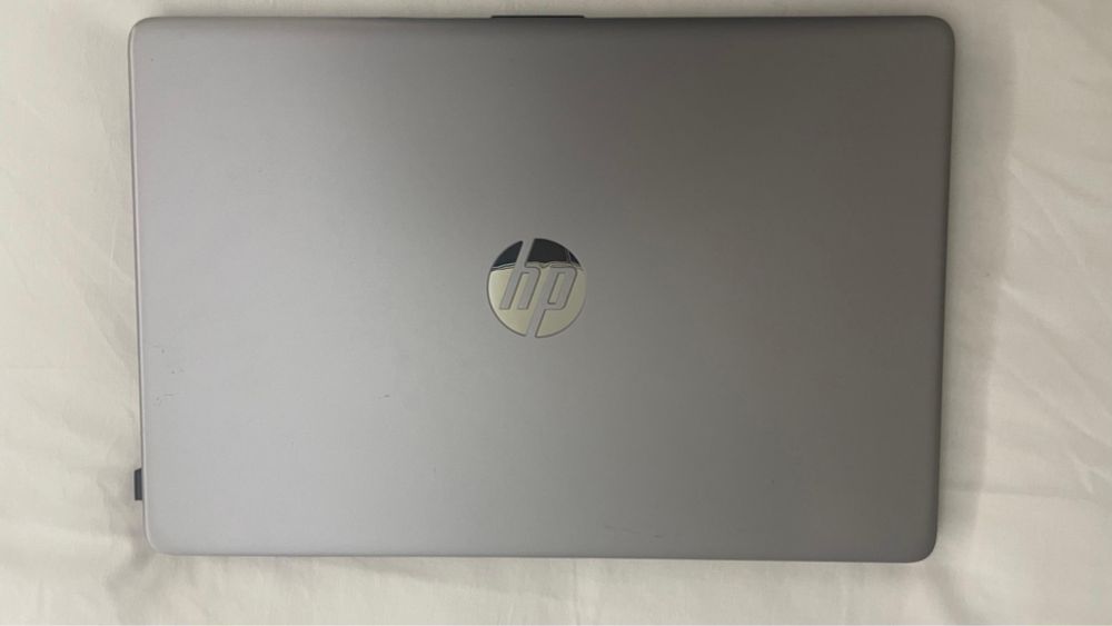 Notebook PC HP 255 G8
