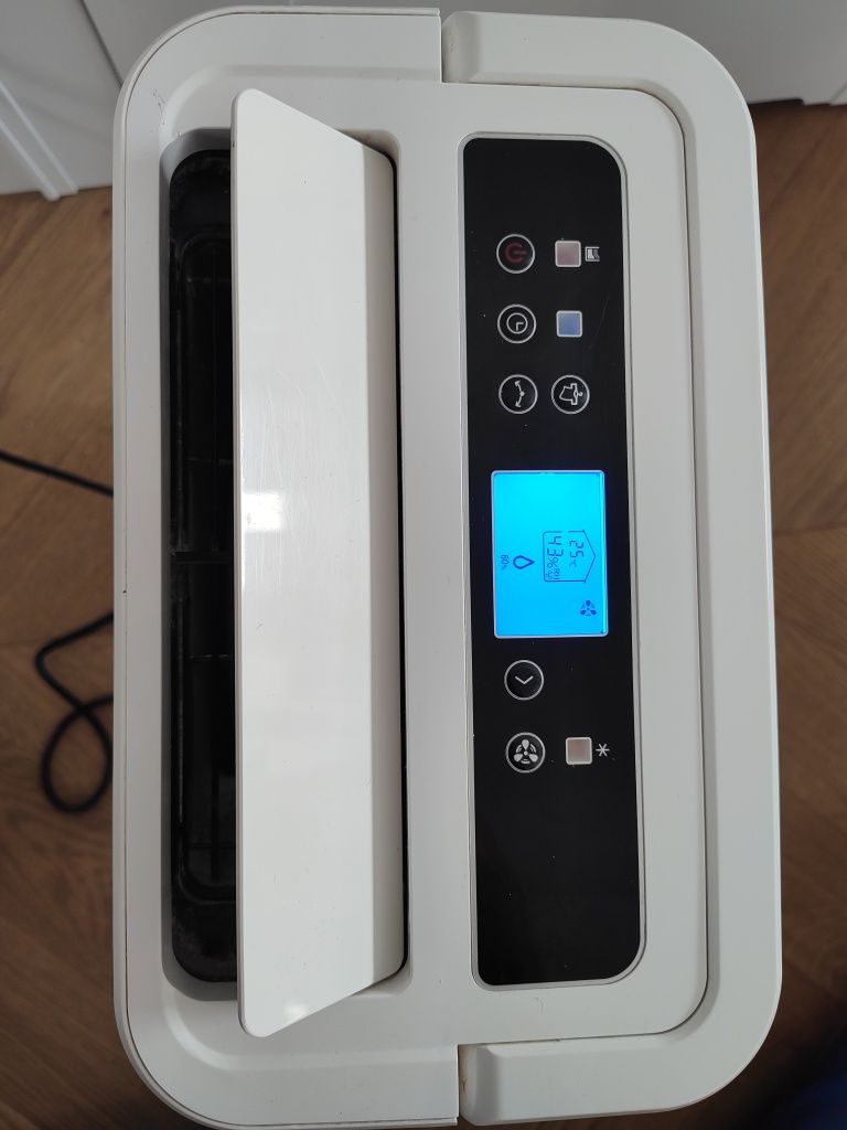 Osuszacz powietrza Blyss 16 l/24 h - nowy 800zl, automatyczny
