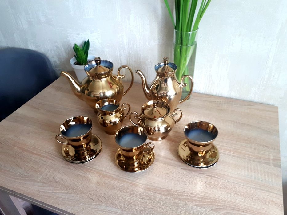 Продам Золотой Сервиз