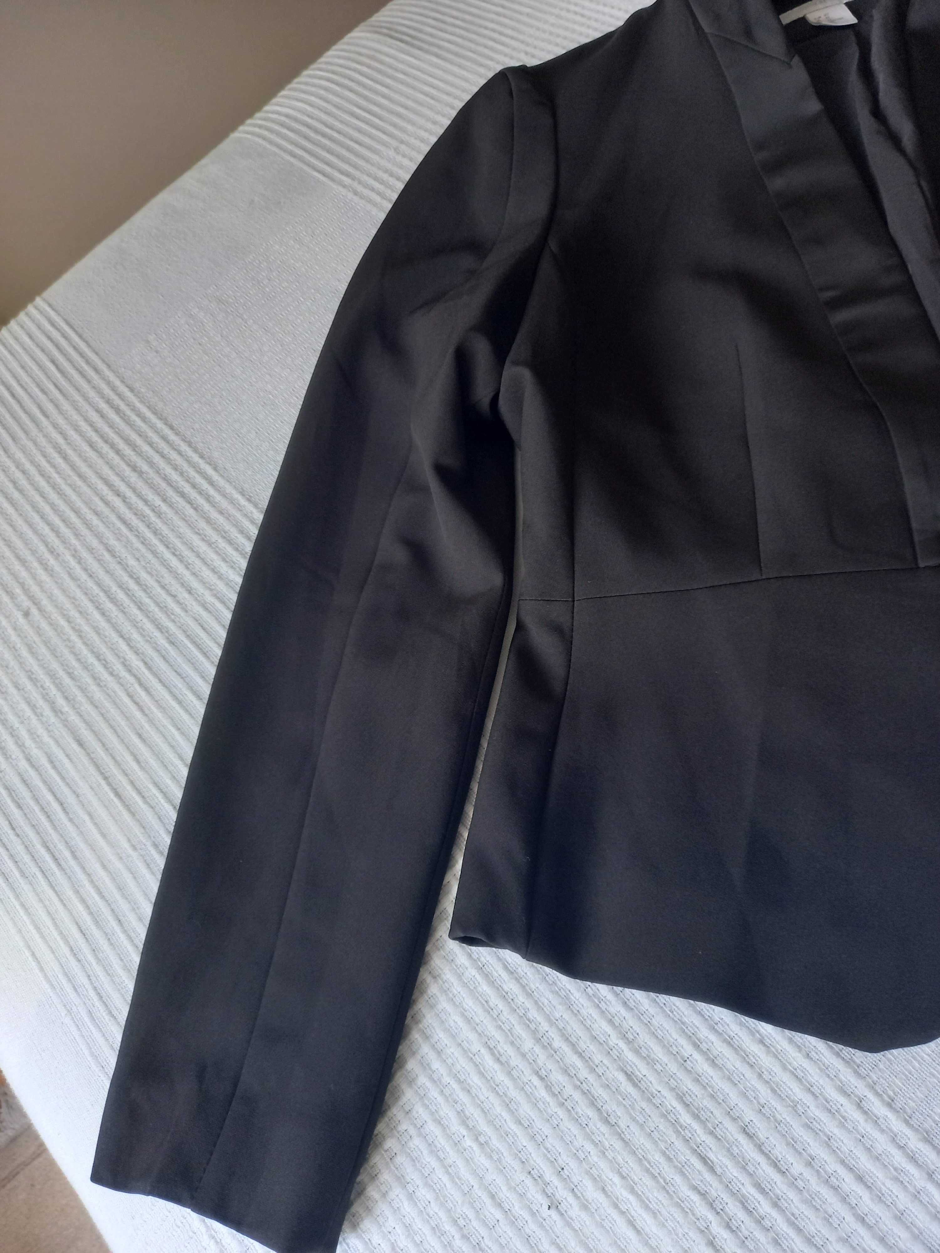 Casaco preto, H&M, Tam 40 (Portes incluídos)