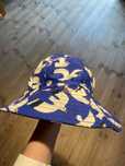 Bucket hat dziecięcy. Jan and Jul. Niebieski w kwiaty. Rozmiar XL