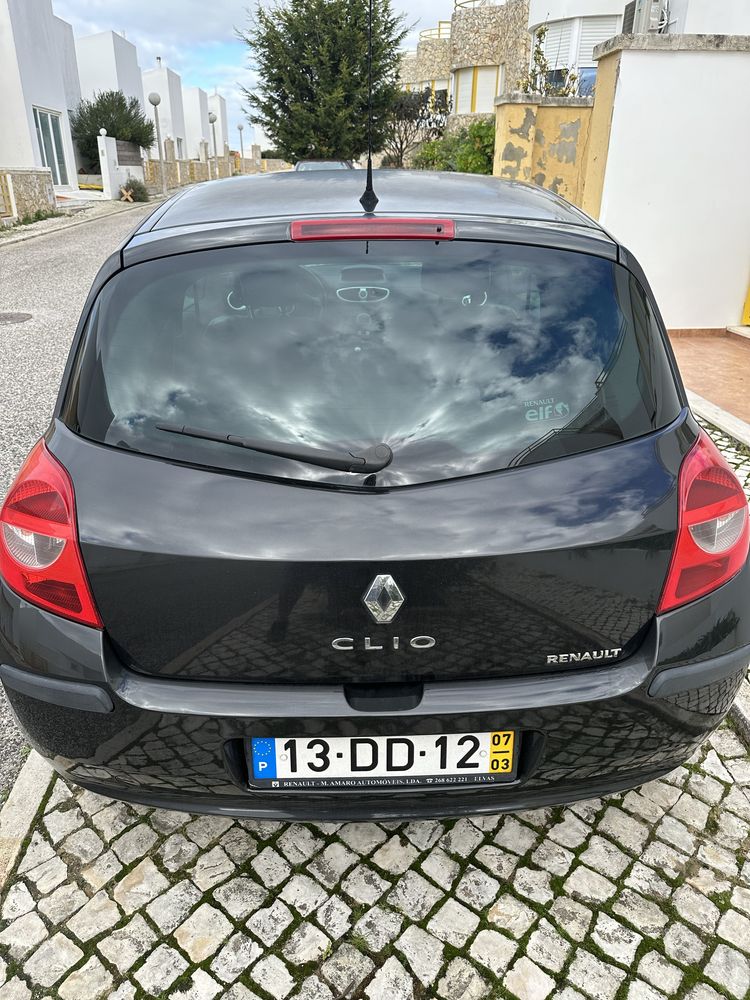 Renault Clio 1.5 dci 3 Portas cx.6 A/C 100cv